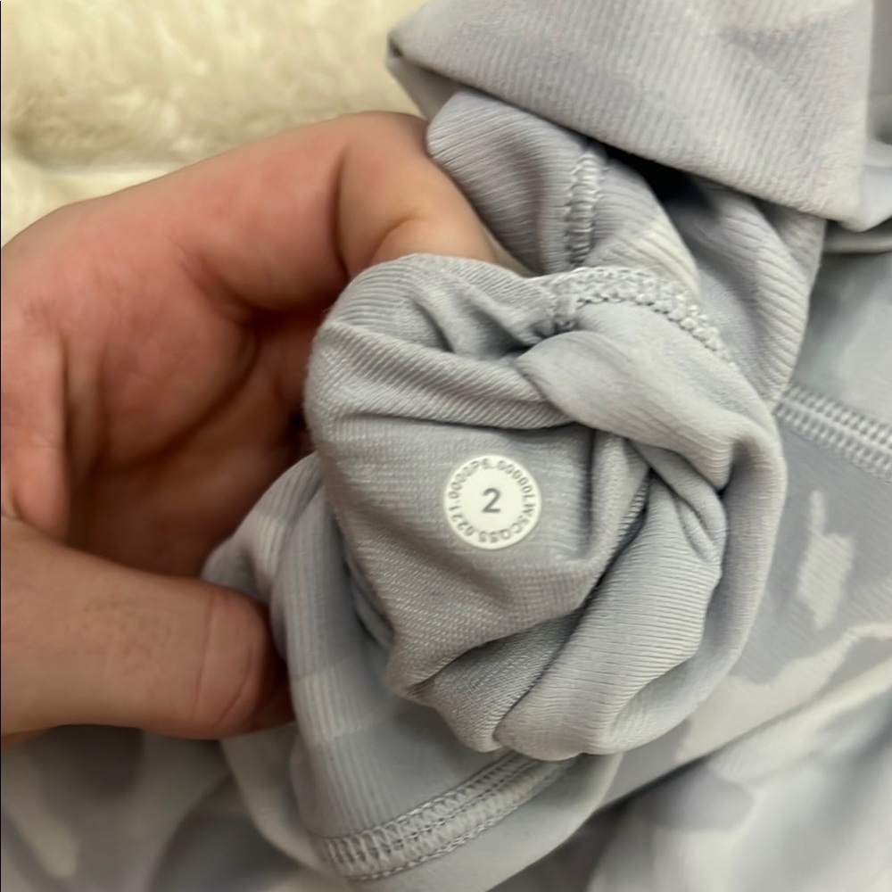 Lululemon Athletic Set - Picture 5 of 5